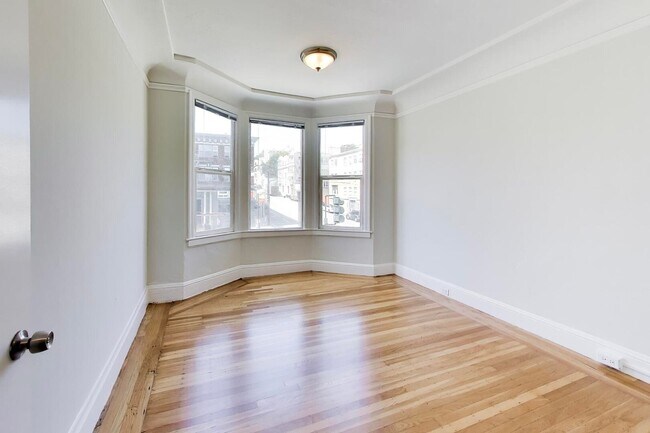 Building Photo - 608 Masonic Ave