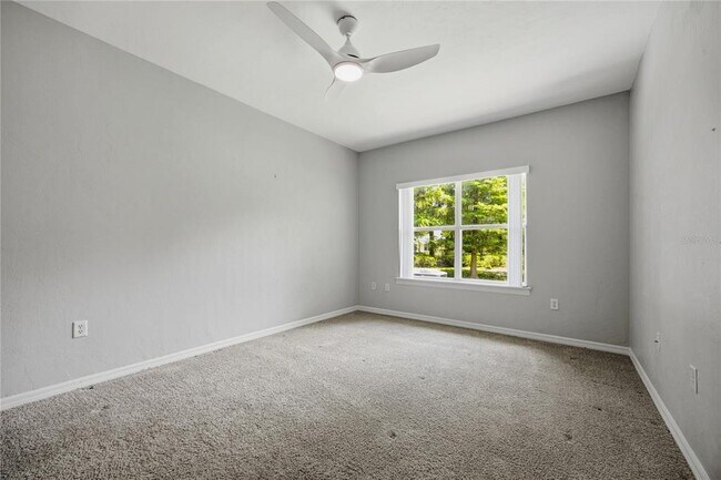 Building Photo - 13200 W Newberry Rd