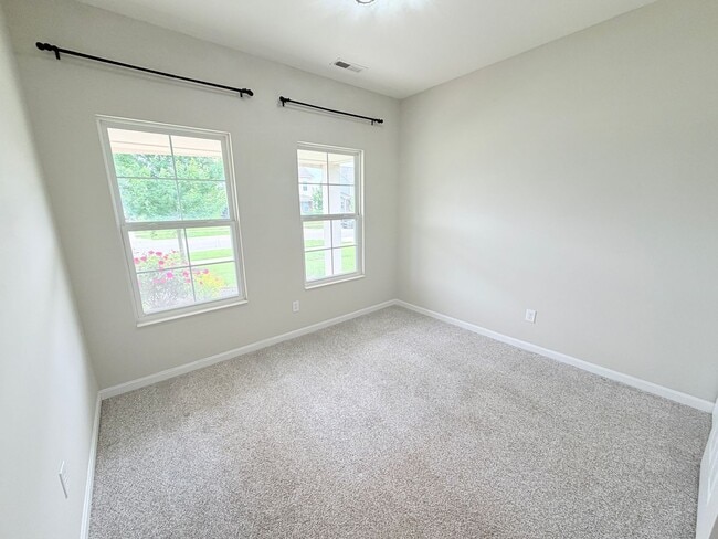 Building Photo - 1332 Horse Shoe Bnd
