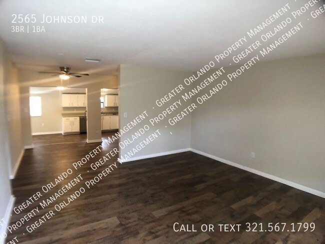 Building Photo - 2565 Johnson Dr