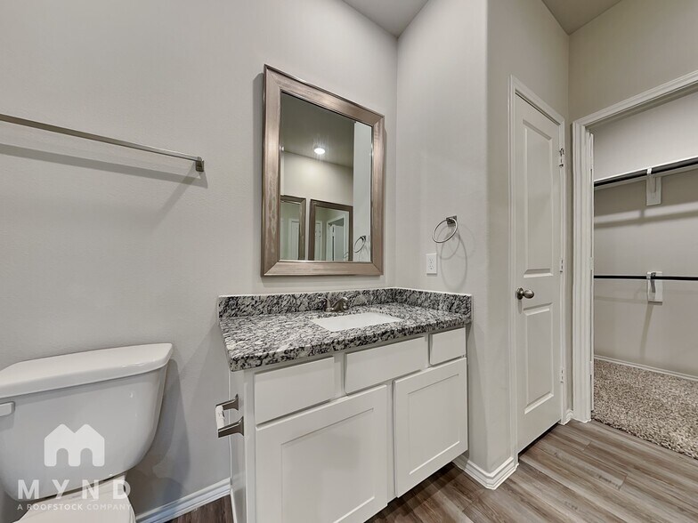 Building Photo - 11731 Miller Cir