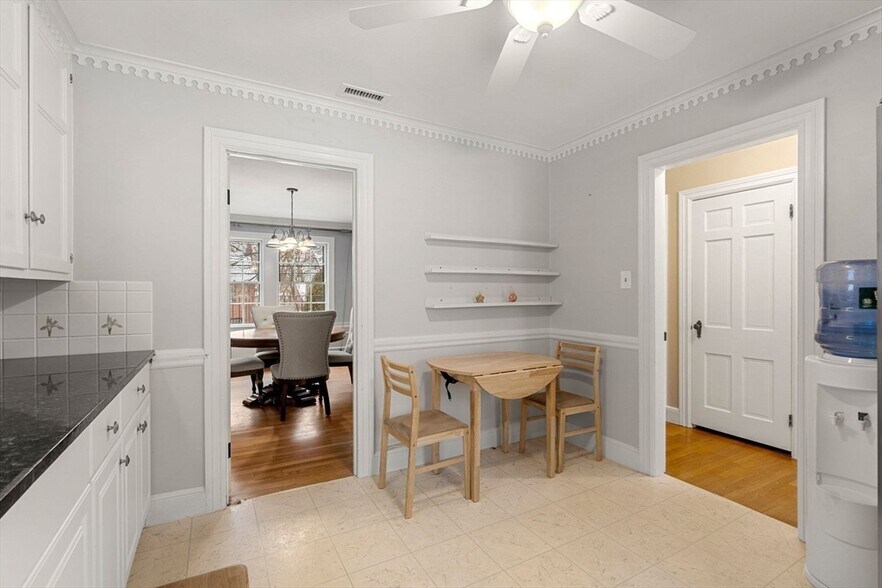Building Photo - 233 Bonad Rd
