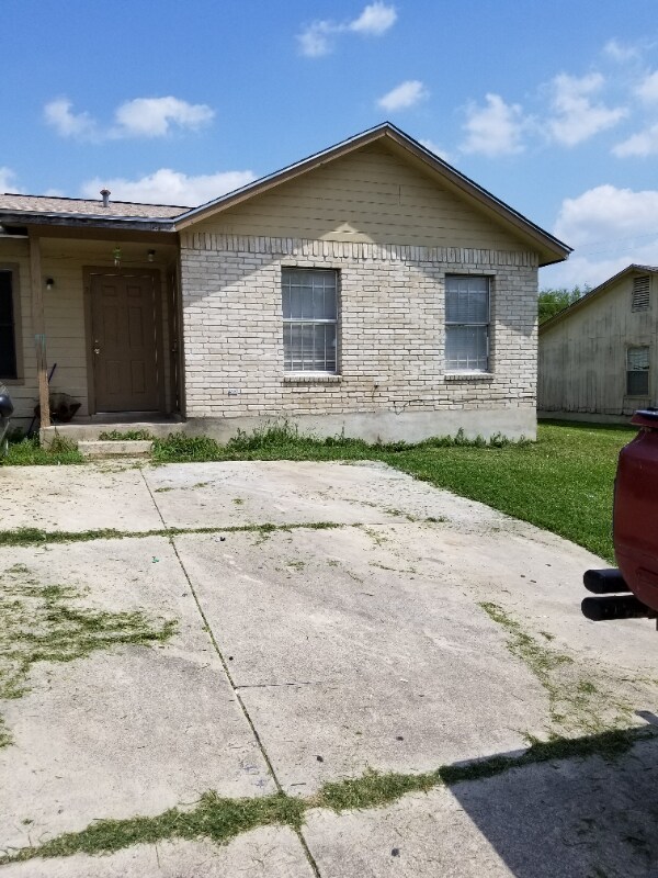 Primary Photo - 4214 Woodmanor Dr