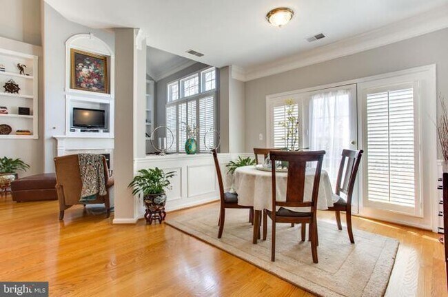 Building Photo - 7021 Haycock Rd