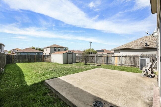 Building Photo - 2010 Ashberry Trail