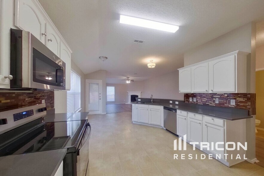 Building Photo - 1317 Harbor Ct