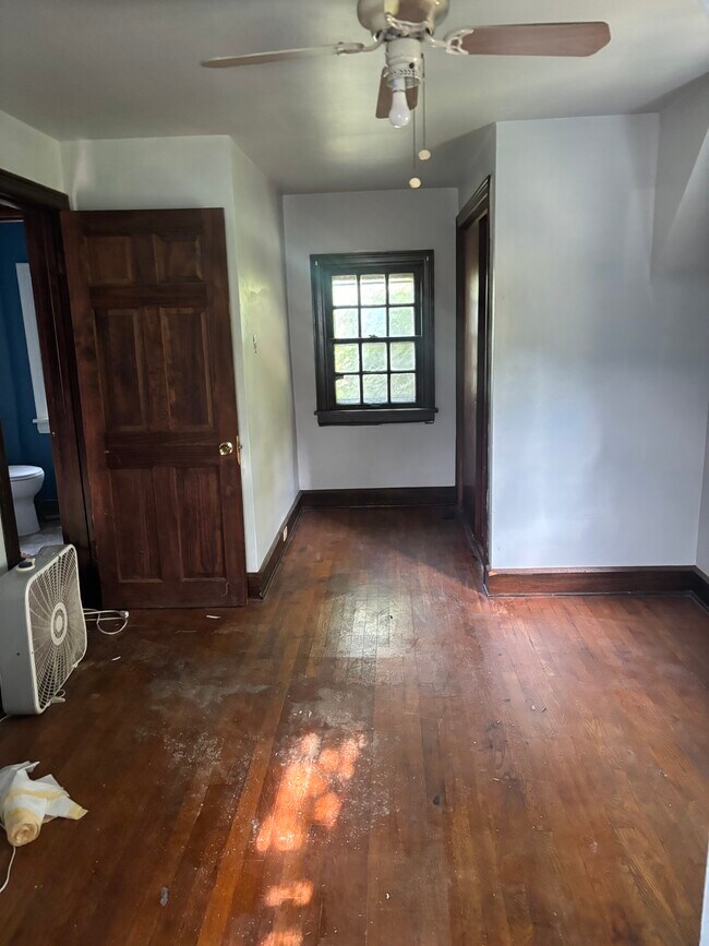 Building Photo - 984 Greenwood Ave