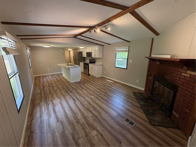 Building Photo - 4620 Enota Ct