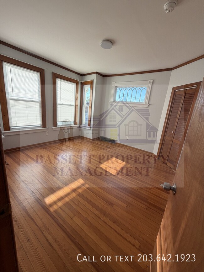 Building Photo - 538 2nd Ave