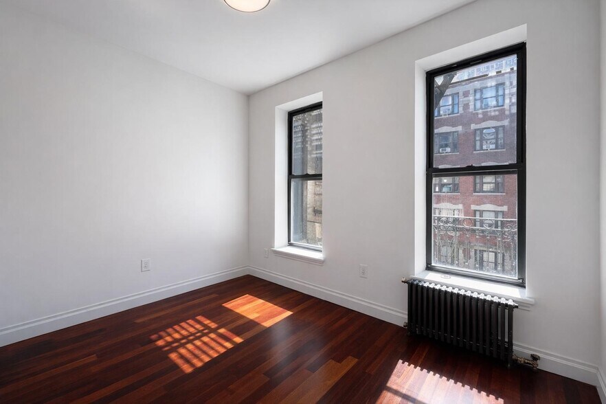 Building Photo - 605 W 137th St