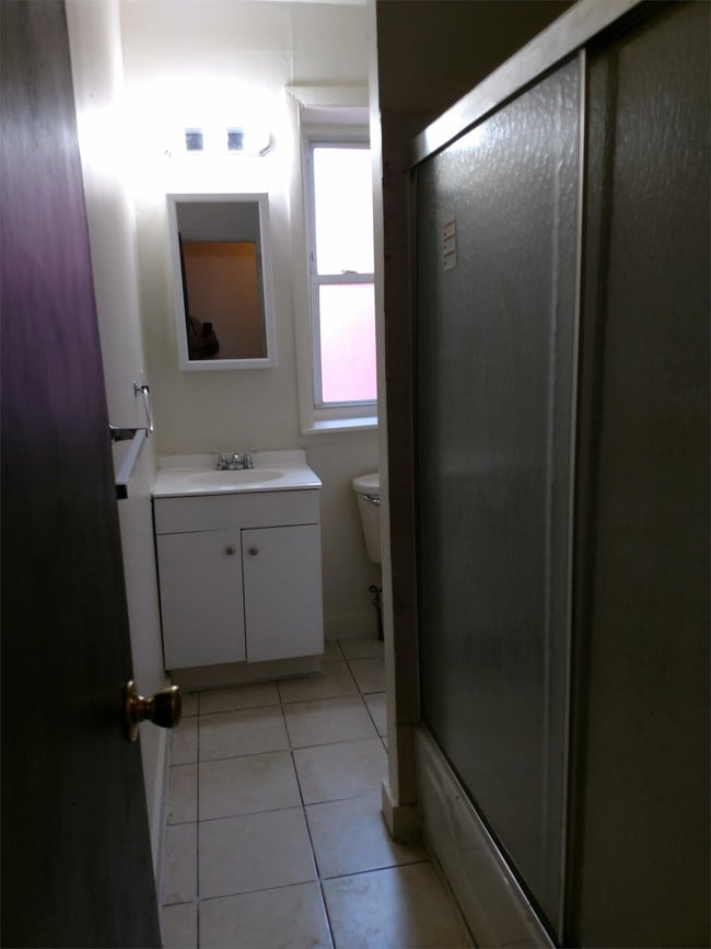 Building Photo - 4655 Mulberry St
