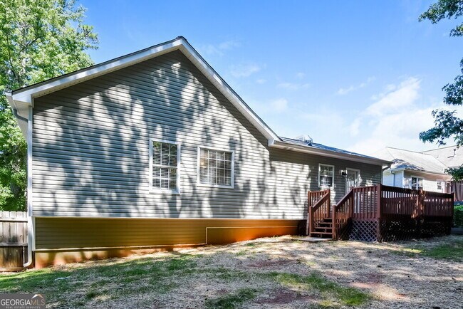Building Photo - 313 Split Rail Way
