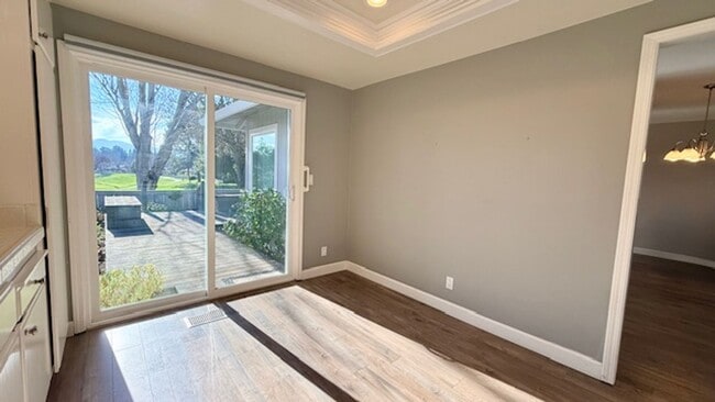 Building Photo - Gorgeous 2BD/2BA, Single-Story TH in Crow Canyon Country Club, Danville- Available NOW!