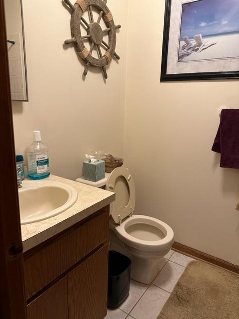 Building Photo - 8 Colonial Ct