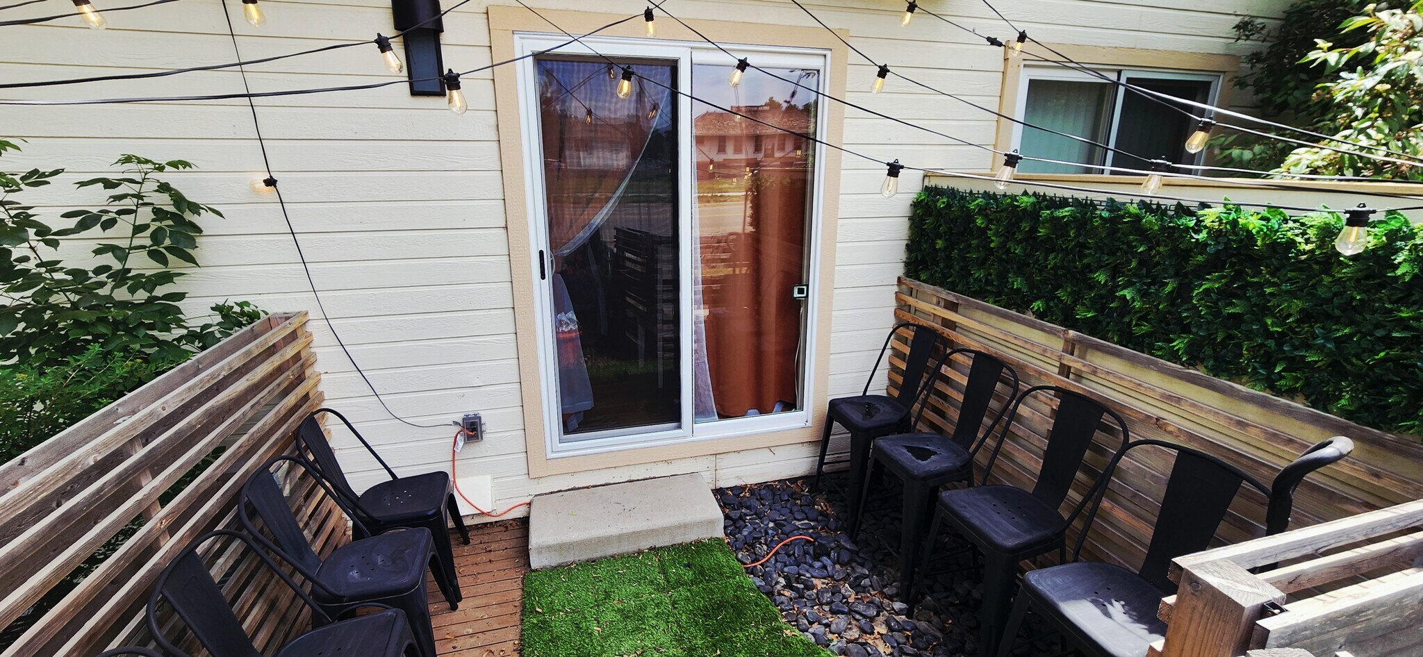 Private Patio - 976 Monroe Ave