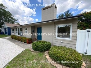 Building Photo - 811 33rd St Ct W