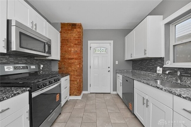 Building Photo - 1958 Fairfax Ave