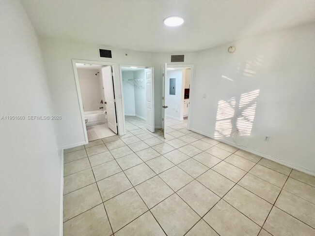 Building Photo - 22621 SW 88th Pl