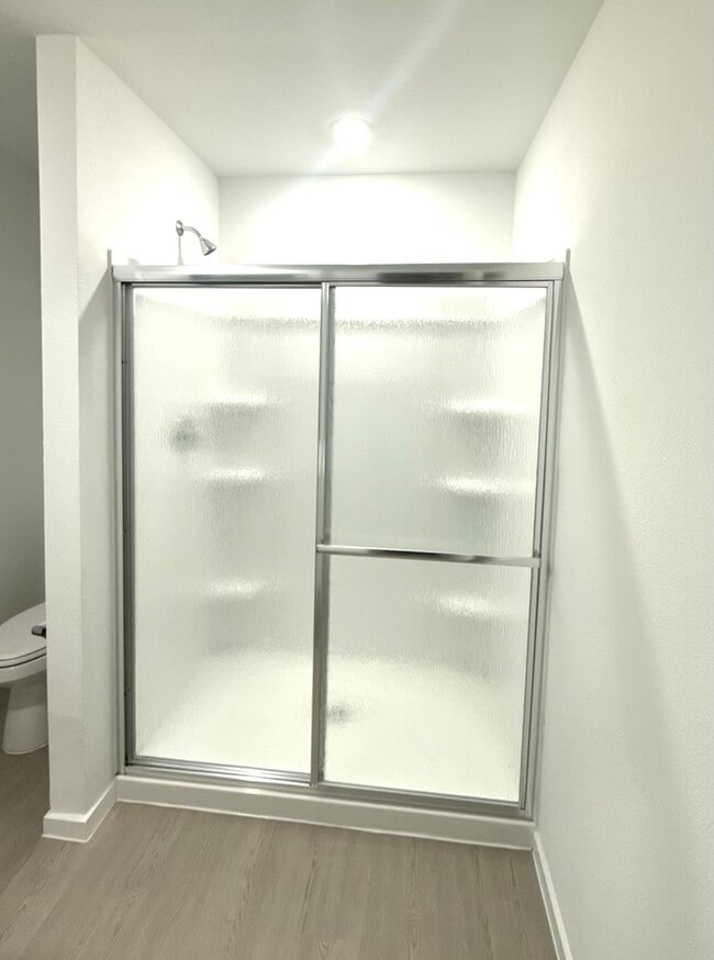 Building Photo - 16802 Old Wagon Wy