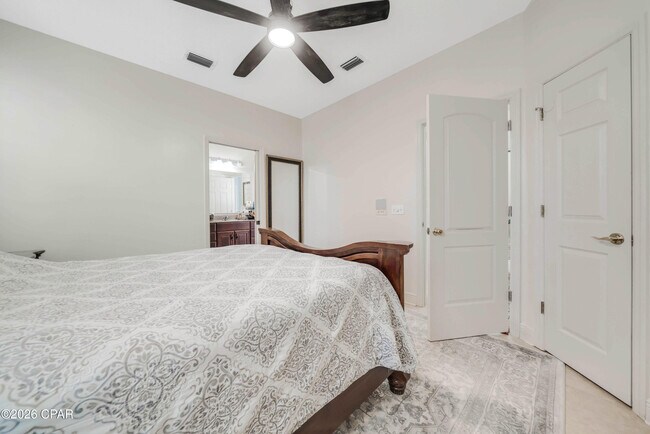 Building Photo - 303 Wood Trail