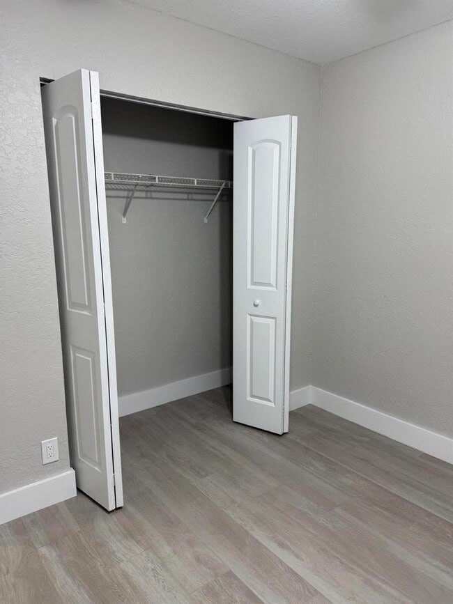 Building Photo - 2225 Raleigh St