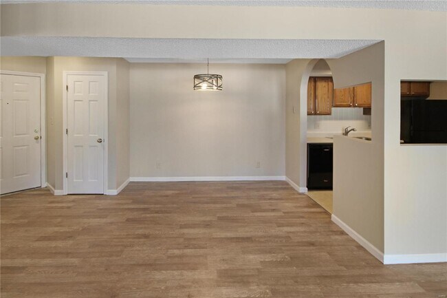 Building Photo - 326 Shirley Ridge Dr