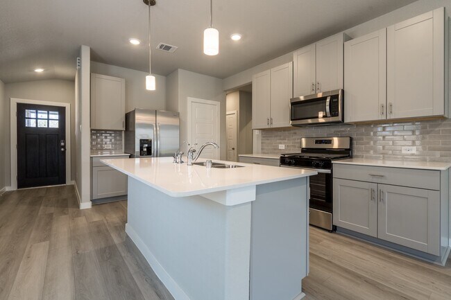 Primary Photo - 18615 Century Pne Ln