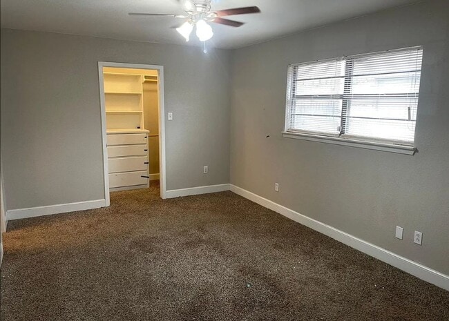 Building Photo - FOR LEASE - 3/2/2 North West Lubbock