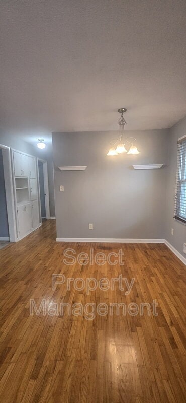 Building Photo - 616 Lawton Pl