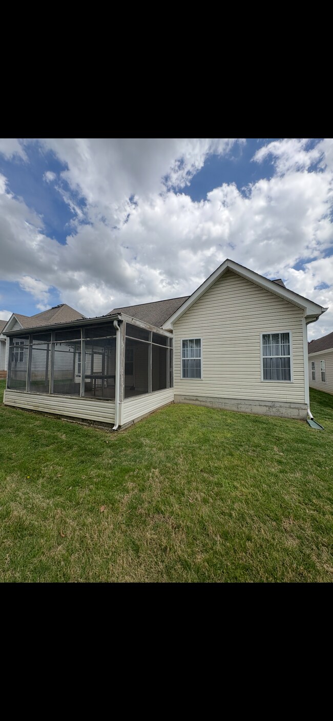 Building Photo - 2619 Kingsley Ct