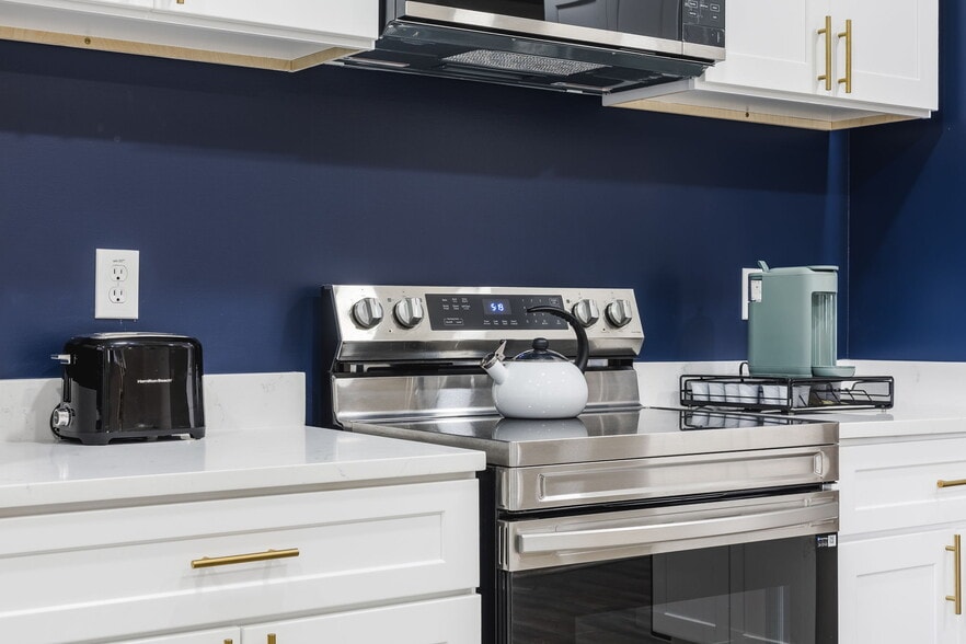 Building Photo - 1523 S East St