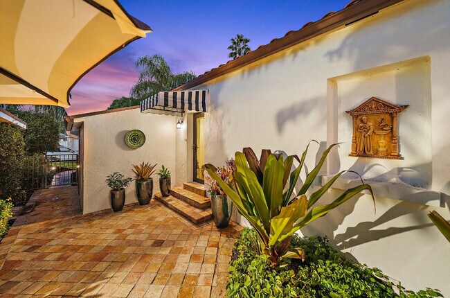 Building Photo - 400 33rd St