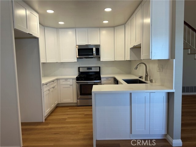 Building Photo - 1700 W Cerritos Ave