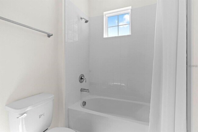 Building Photo - 933 Signet Dr