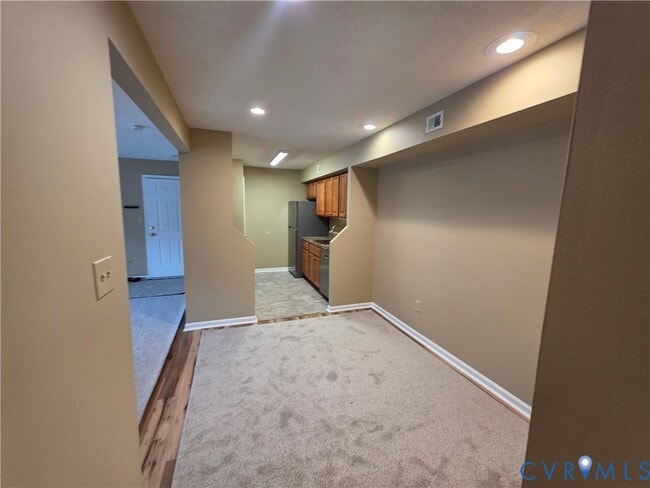 Building Photo - 4003 Governors Square