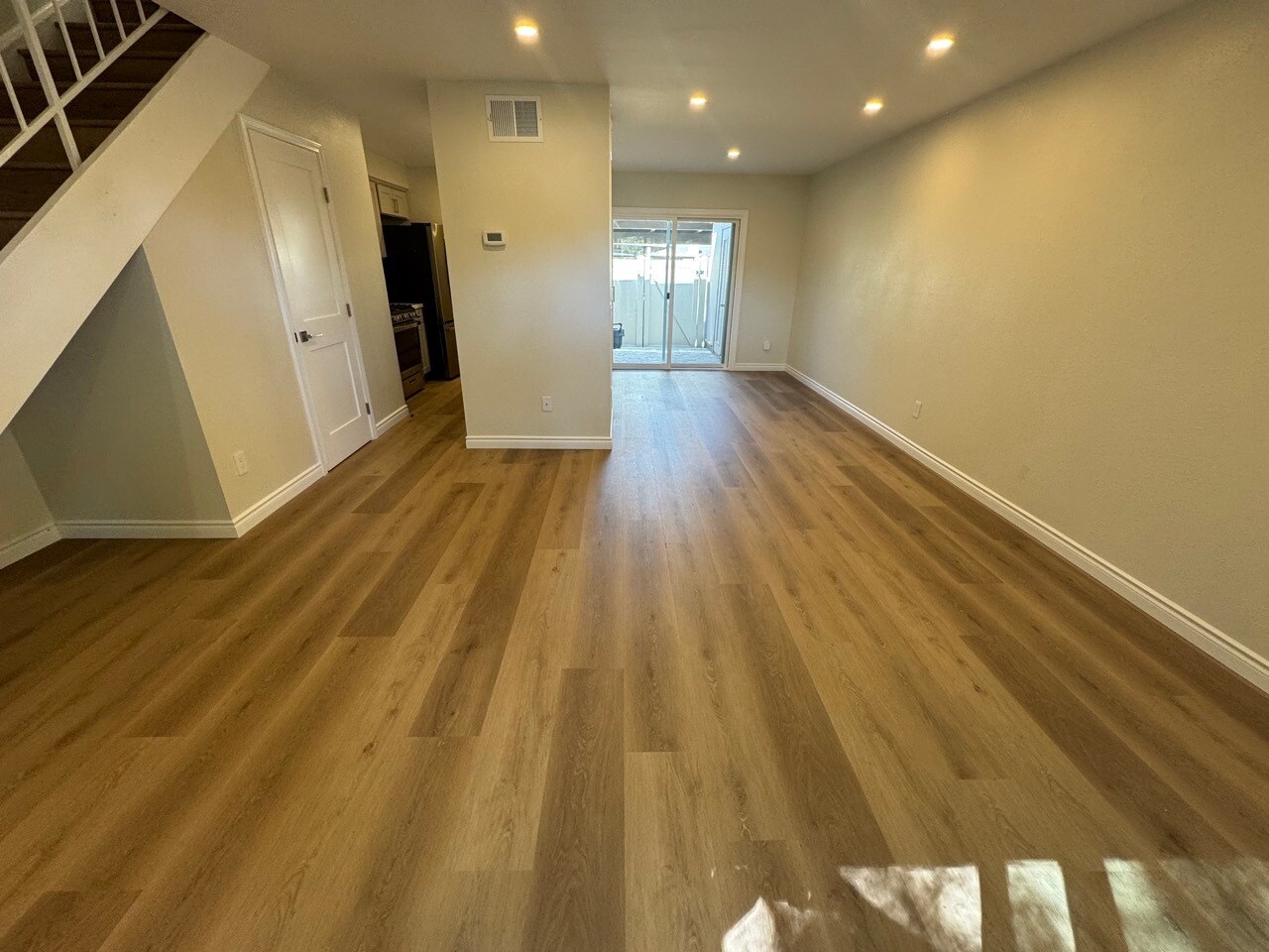 Building Photo - 28835 Conejo View Dr