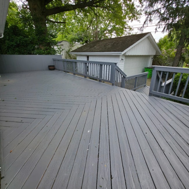 Building Photo - Single Family Home 3 beds 1 bath Available...