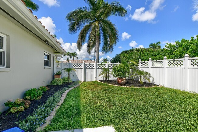 Building Photo - 1167 SW 13th Dr