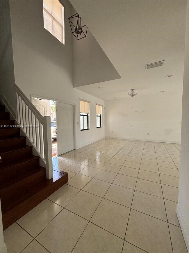 Building Photo - 9713 NW 8th Terrace