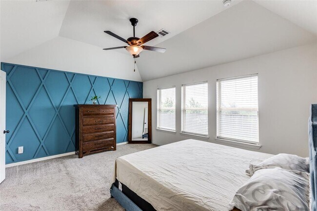 Building Photo - 874 Spinnaker Loop