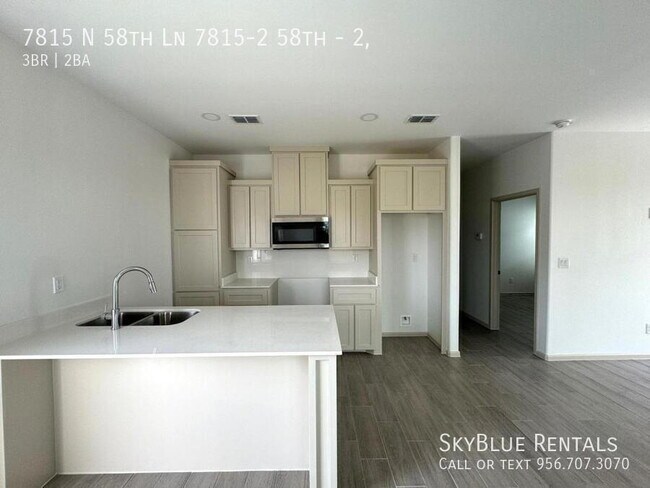 Building Photo - 7815 N 58th Ln