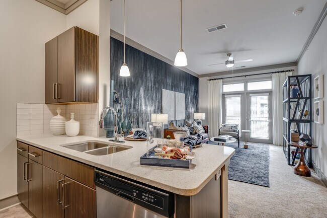 Building Photo - Cortland Midtown East