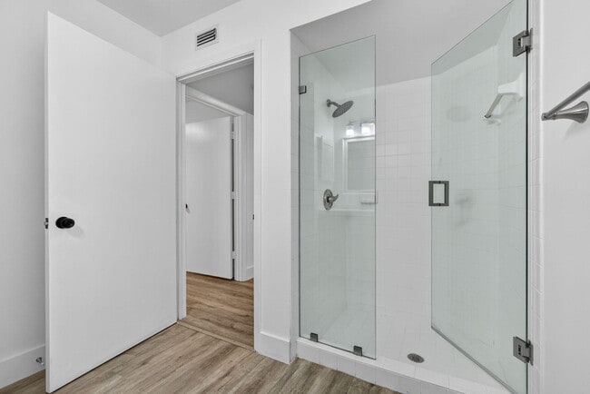 Building Photo - 9746 Nickels Blvd