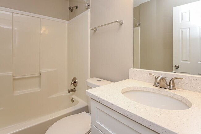 Building Photo - 307 Paxton Ct