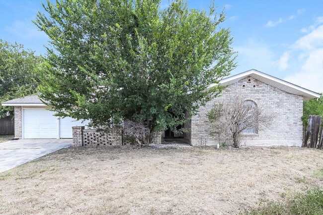 Building Photo - 9402 Shields Dr