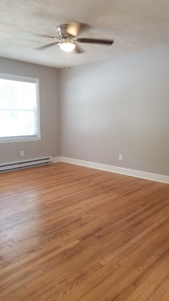 Building Photo - 301 Culbreth Ave