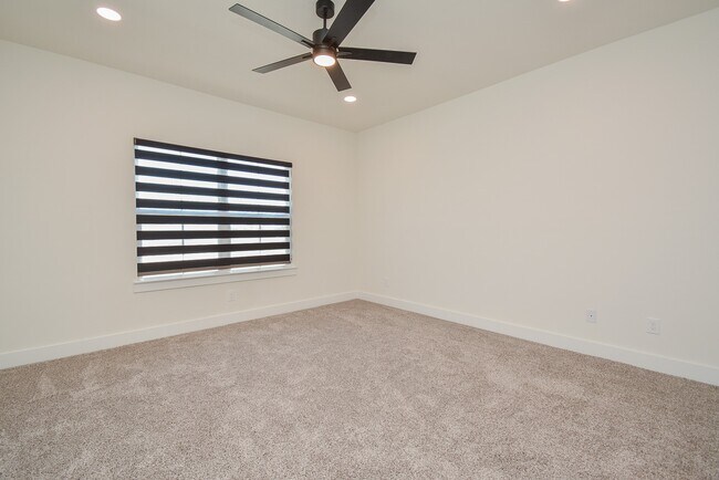 Building Photo - 16559 Oasis Glade Dr