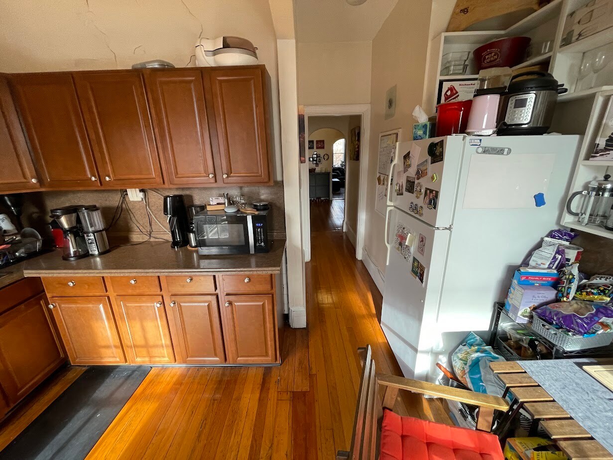 Building Photo - 1489 Beacon St