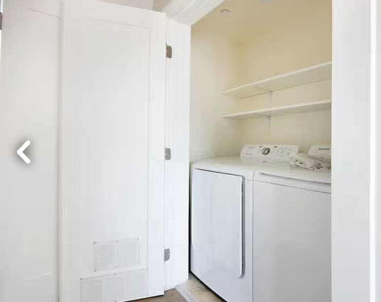 Washer & dryer in hall way - 3763 Sawtelle Blvd