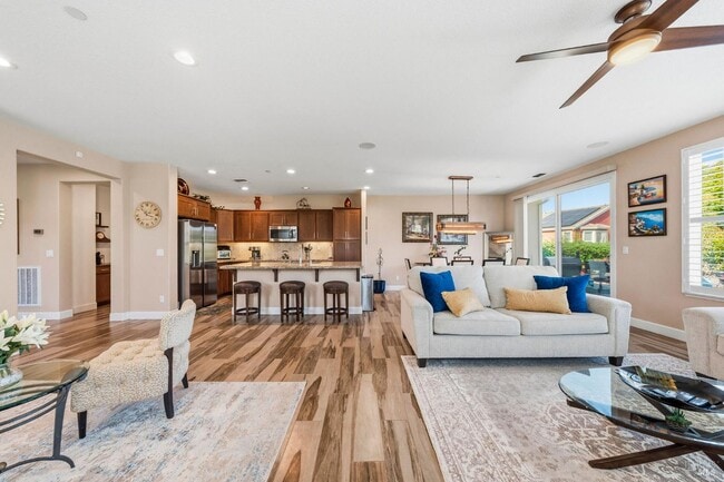 Building Photo - 295 Marks Rd